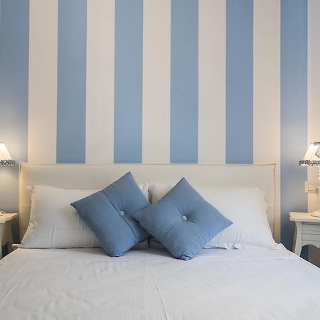 Les Suites Magnolia Όλμπια Εξωτερικό φωτογραφία