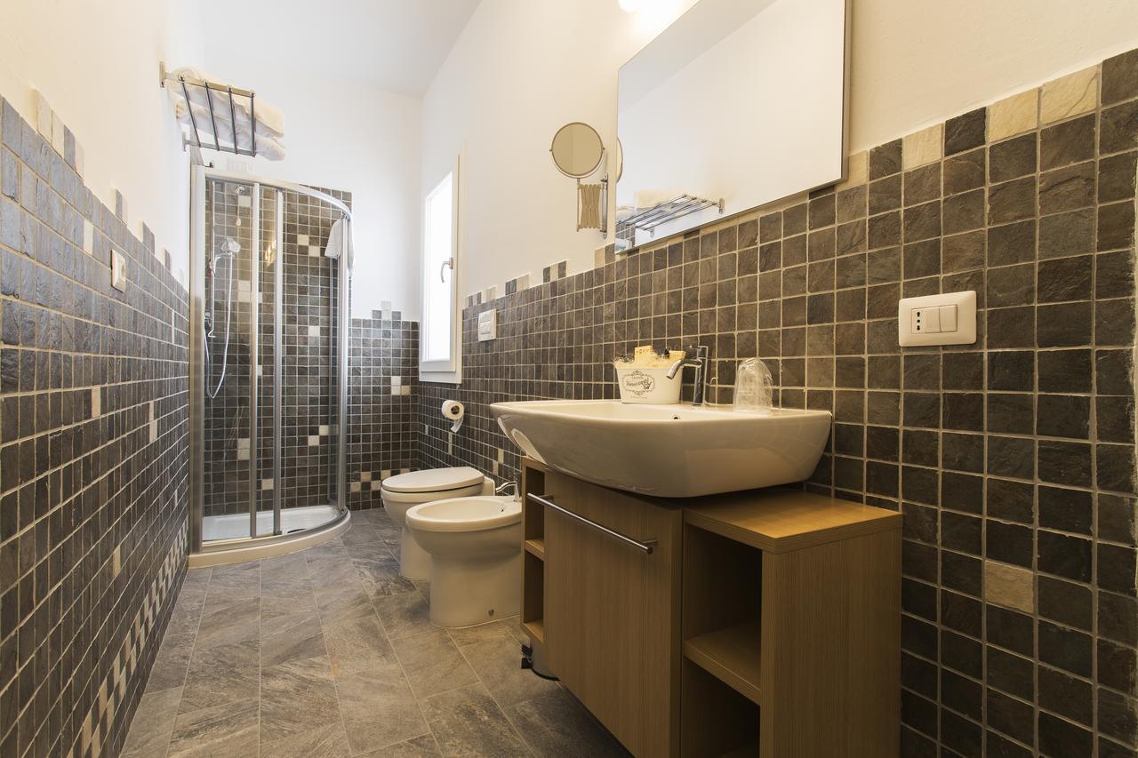Les Suites Magnolia Όλμπια Εξωτερικό φωτογραφία