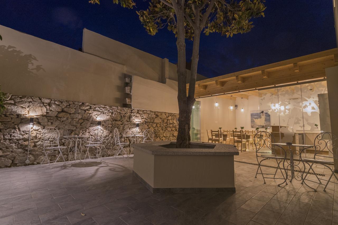 Les Suites Magnolia Όλμπια Εξωτερικό φωτογραφία