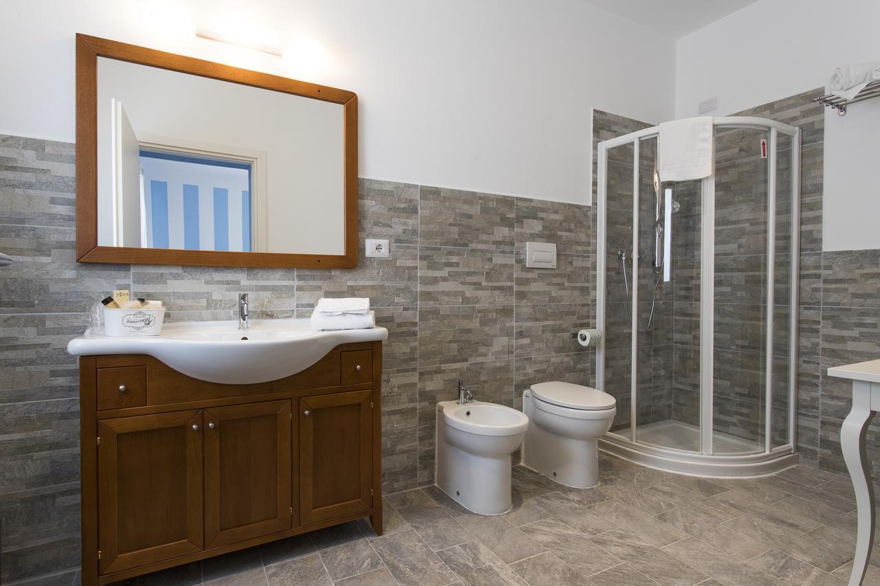 Les Suites Magnolia Όλμπια Εξωτερικό φωτογραφία